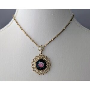 Vintage 1950s Guilloche Hand Painted Rose Pendant Faux Pearl Gold Necklace LT118